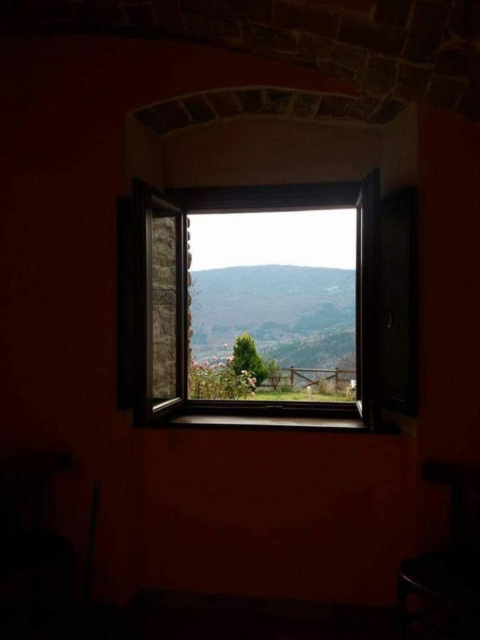 Notti Magiche Bed and Breakfast Castelvecchio Calvisio Eksteriør billede