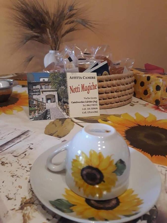 Notti Magiche Bed and Breakfast Castelvecchio Calvisio Eksteriør billede